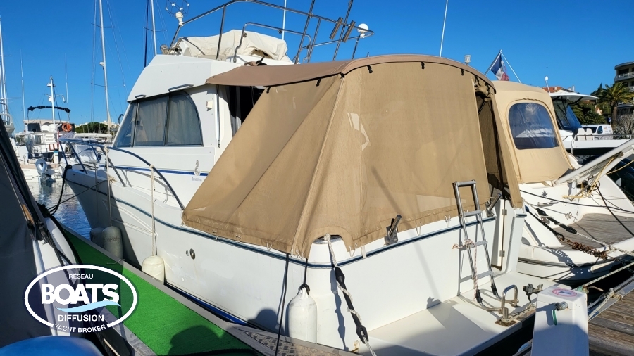 BENETEAU ANTARES SERIE 9 