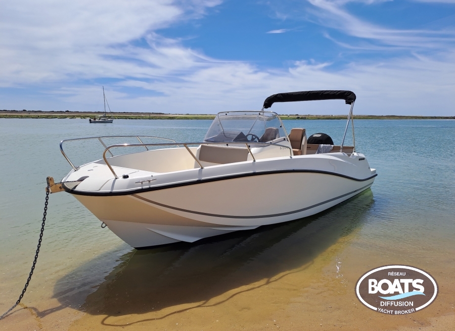 BRUNSWICK MARINE QUICKSILVER 675 ACTIV OPEN