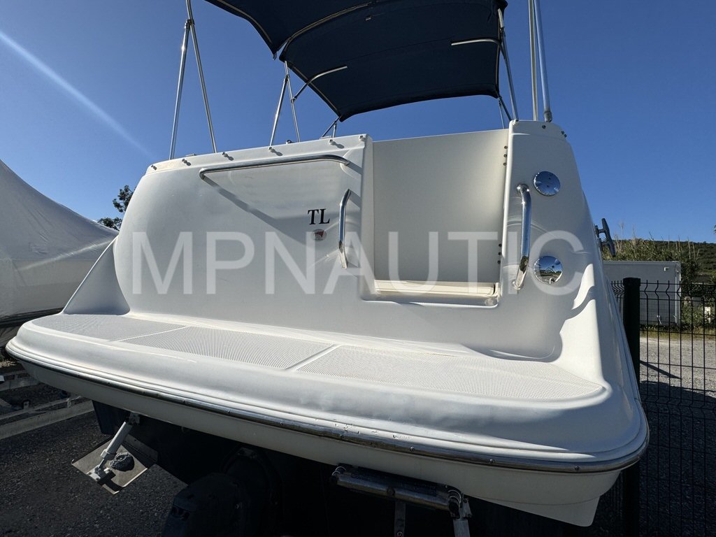 BAYLINER 245 SB