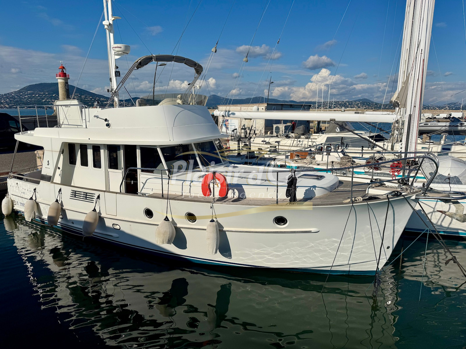 Beneteau Swift Trawler 42