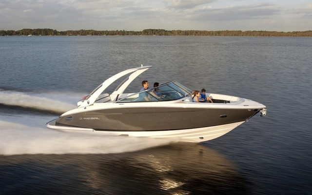 REGAL MARINE 2800 BOWRIDER