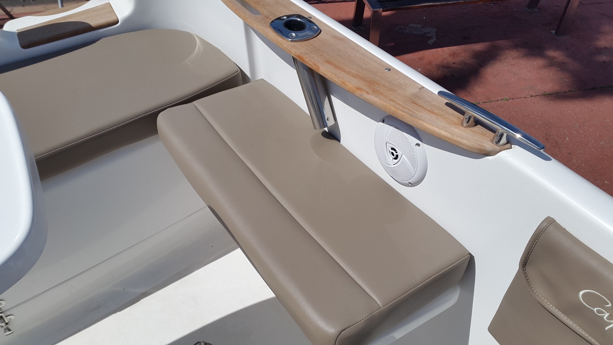 B2 Marine Cap-Ferret 672 SUN DECK PREMIUM