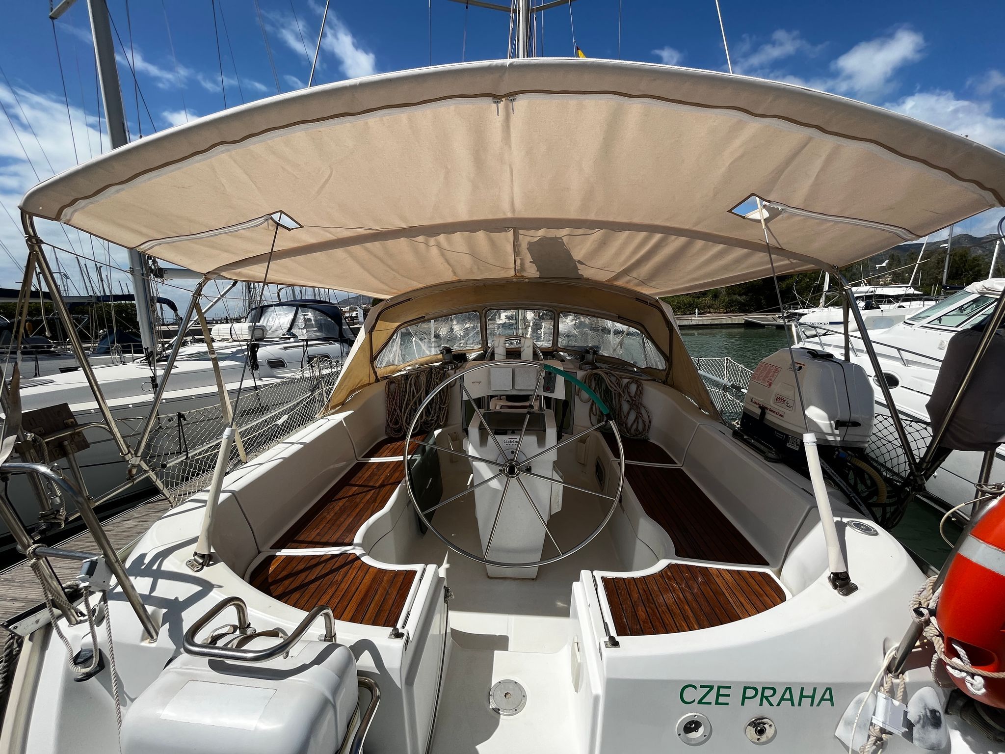 Beneteau Oceanis 351