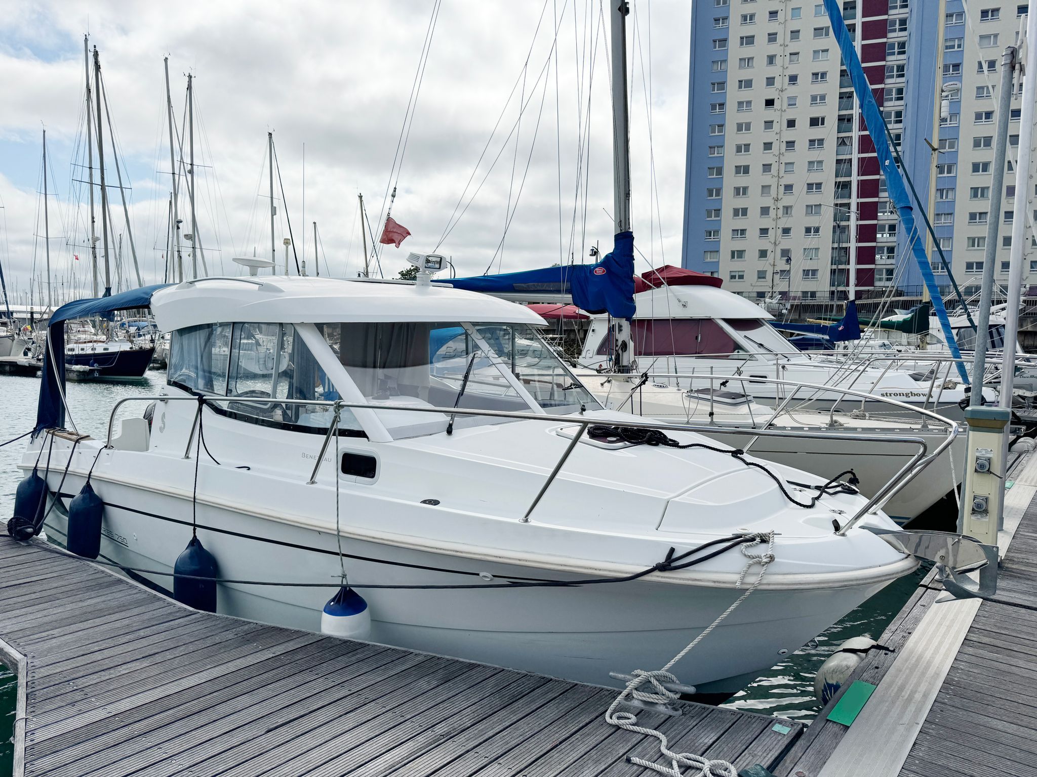 Beneteau Antares 7.50 HB