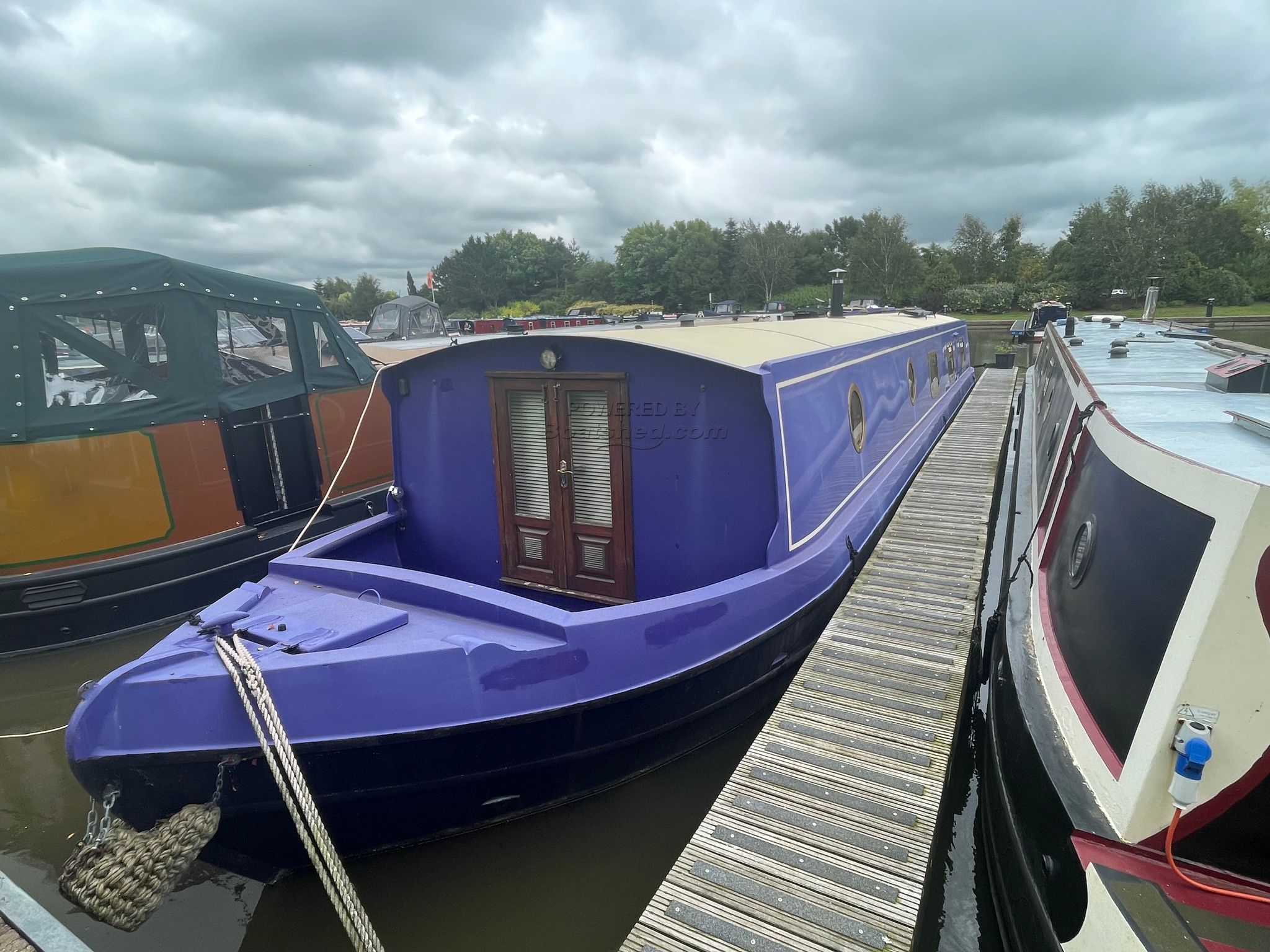 Wide Beam 57 x 10 Cruiser Stern