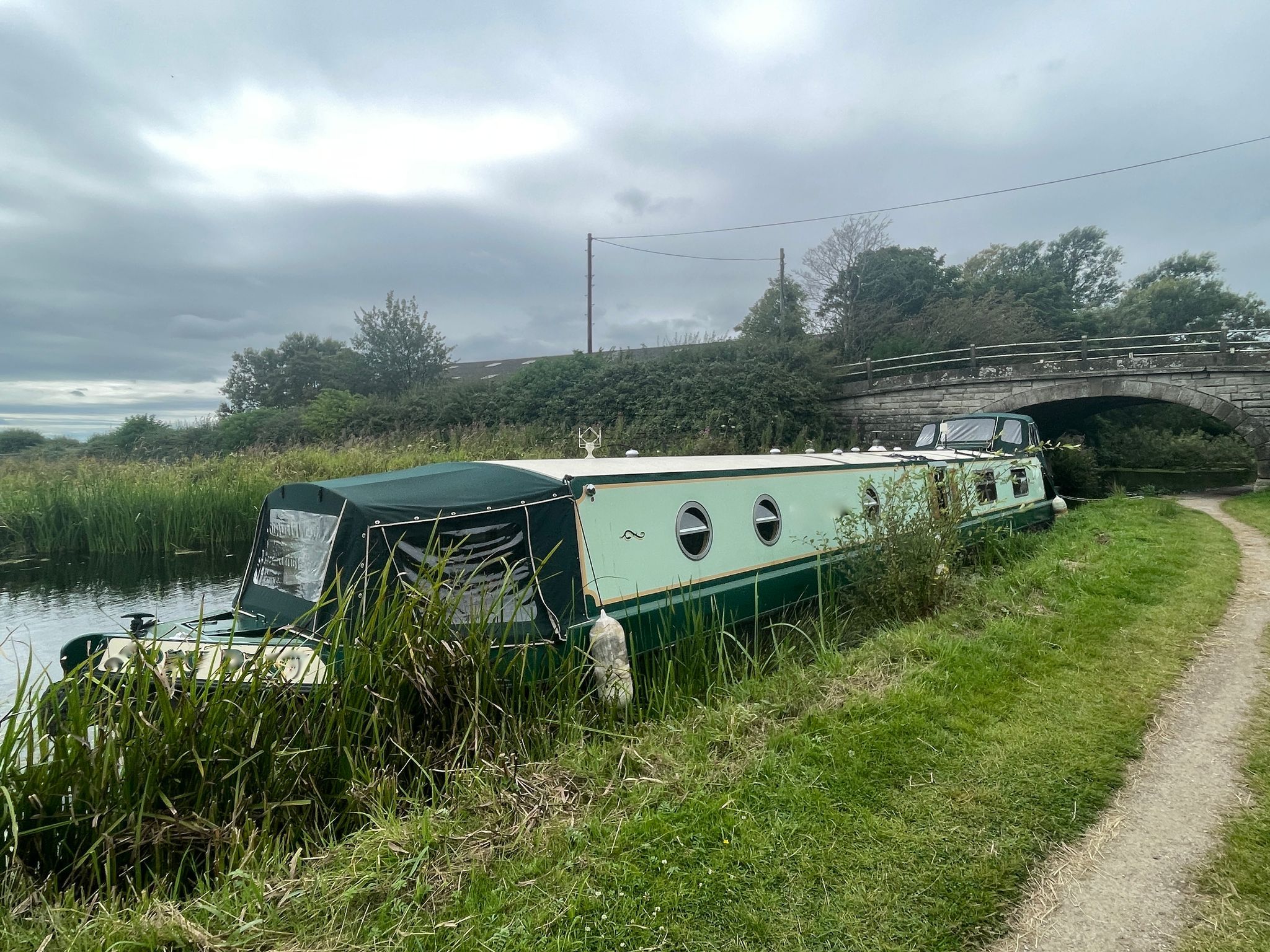 Wide Beam 60ft Cruiser Stern