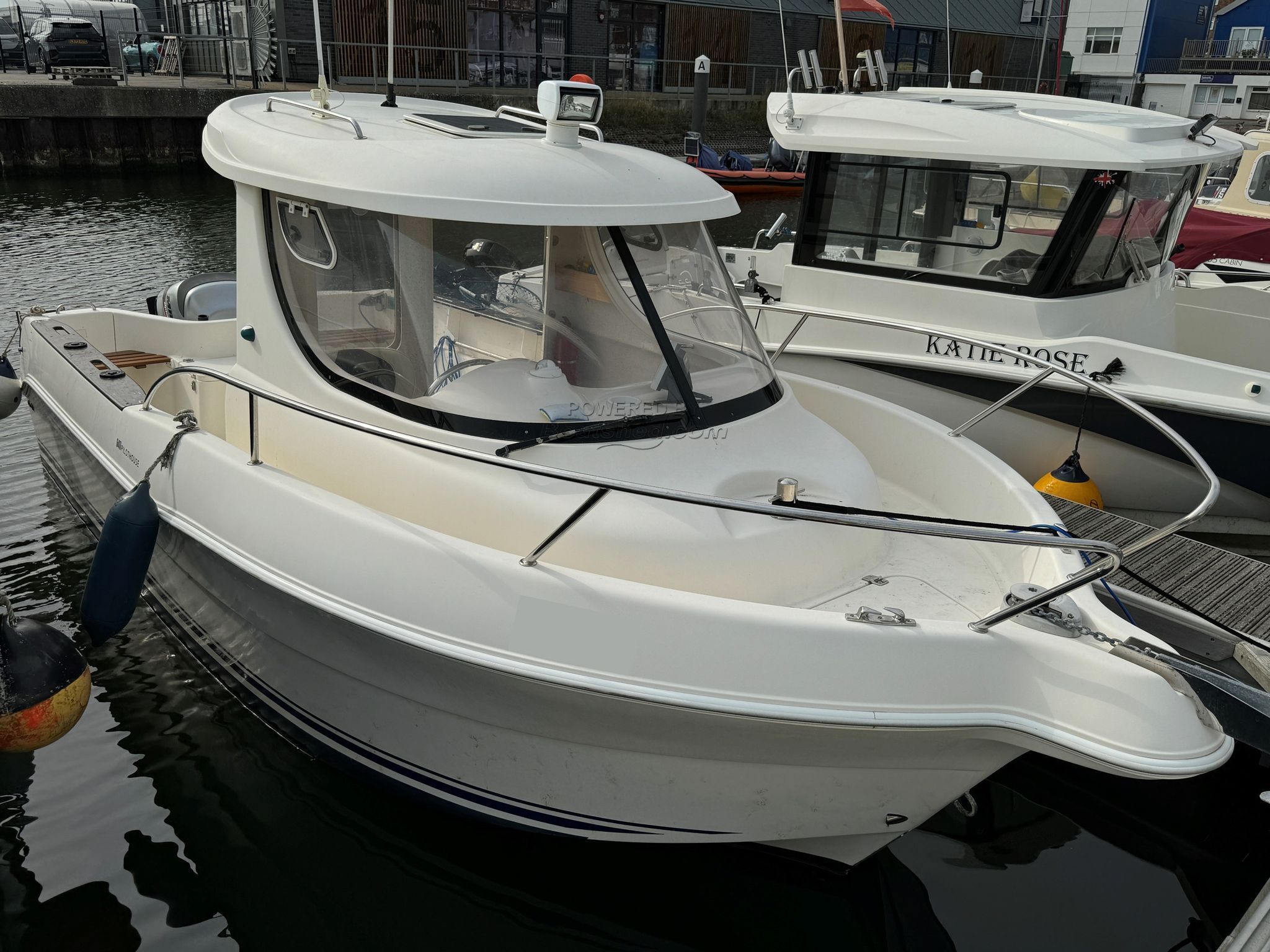 Quicksilver 640 Pilothouse