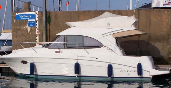 BENETEAU ANTARES 30 FLY