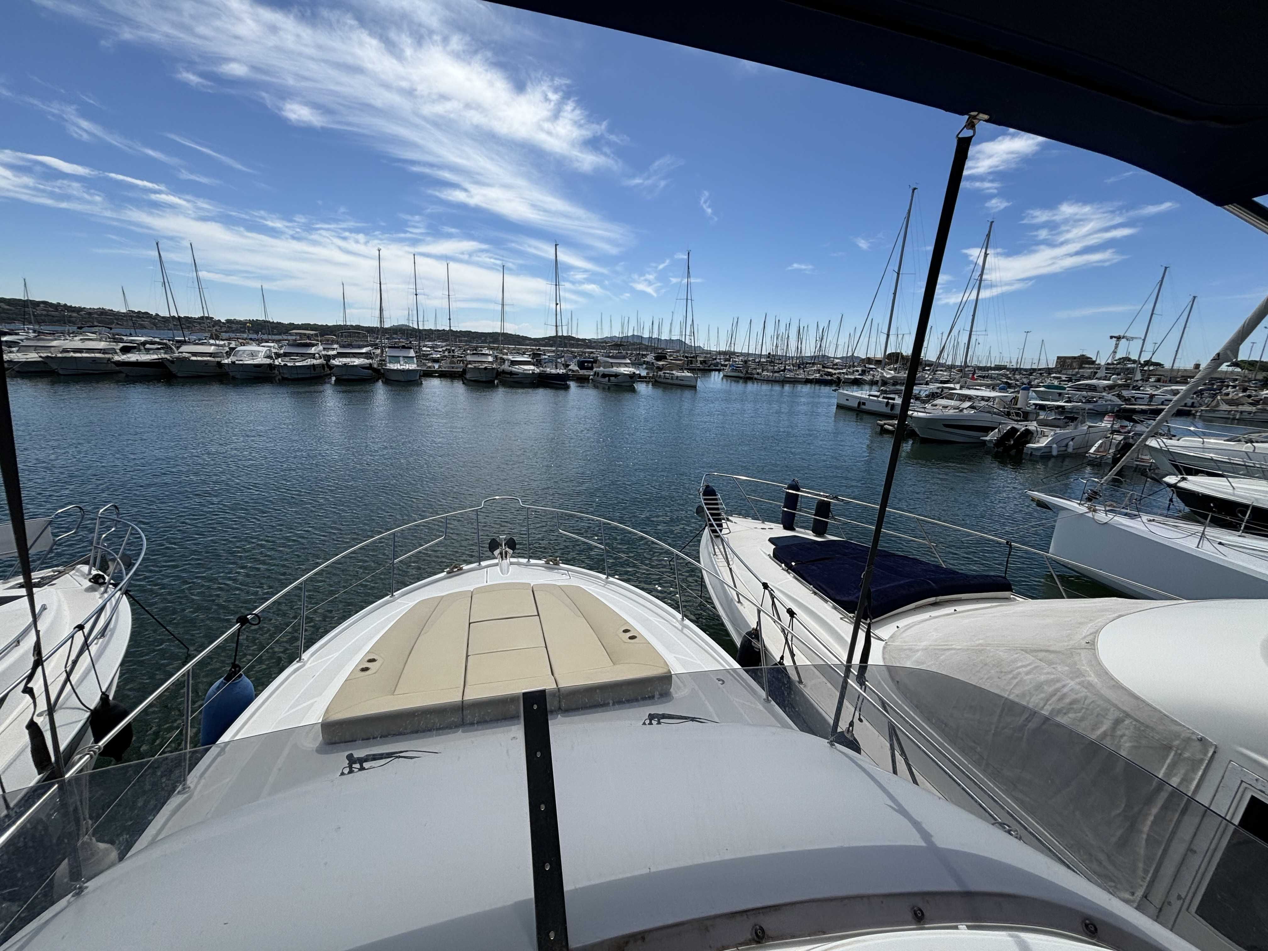 BENETEAU ANTARES 42