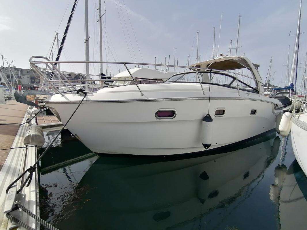 BAVARIA SPORT 28 