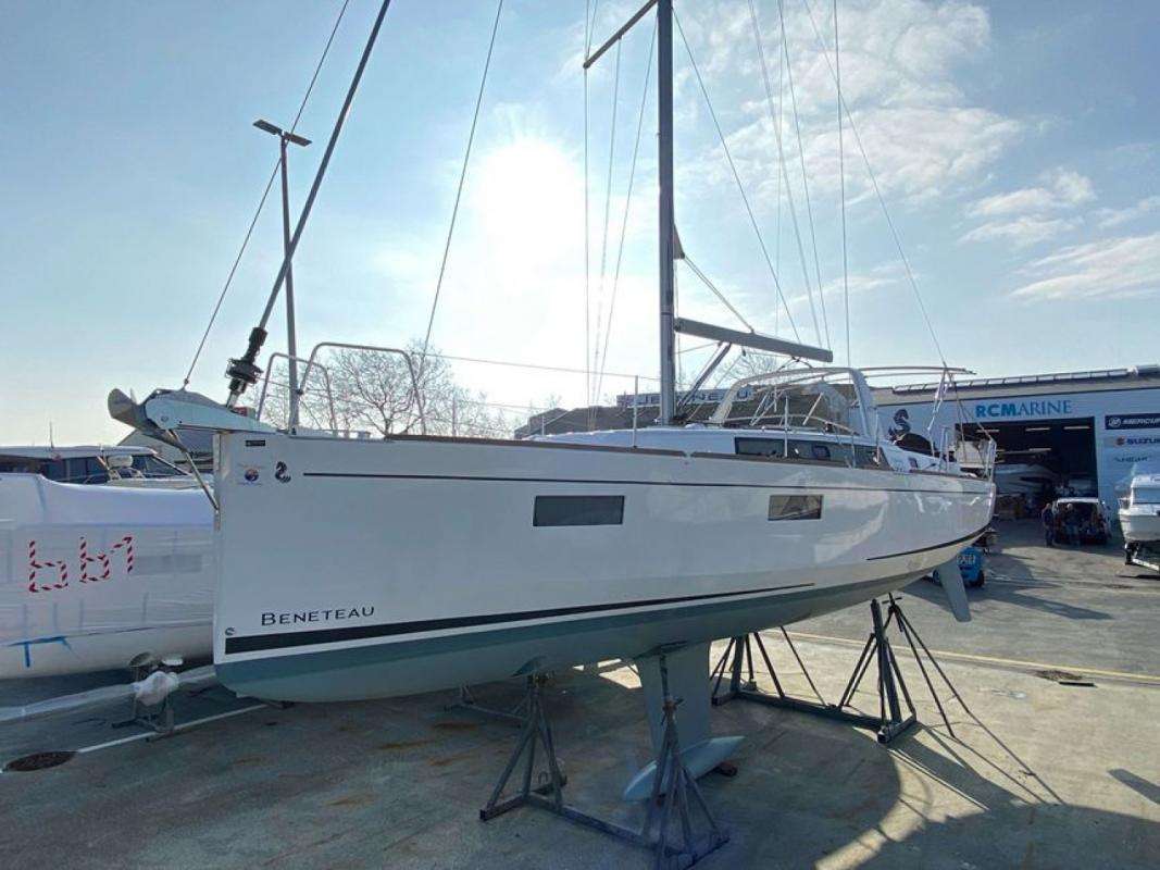 BENETEAU OCEANIS 38.1 